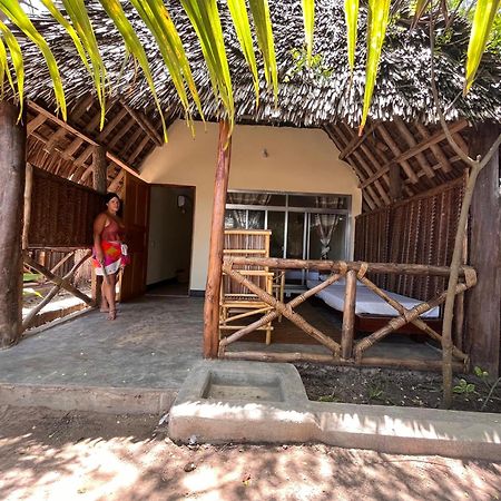 Ushongo Beach Bandas Pangani Екстер'єр фото