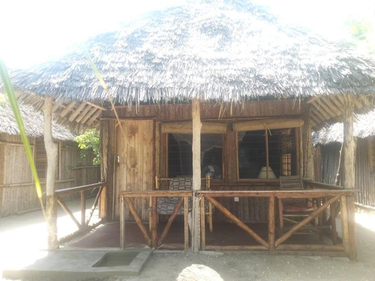 Ushongo Beach Bandas Pangani Екстер'єр фото