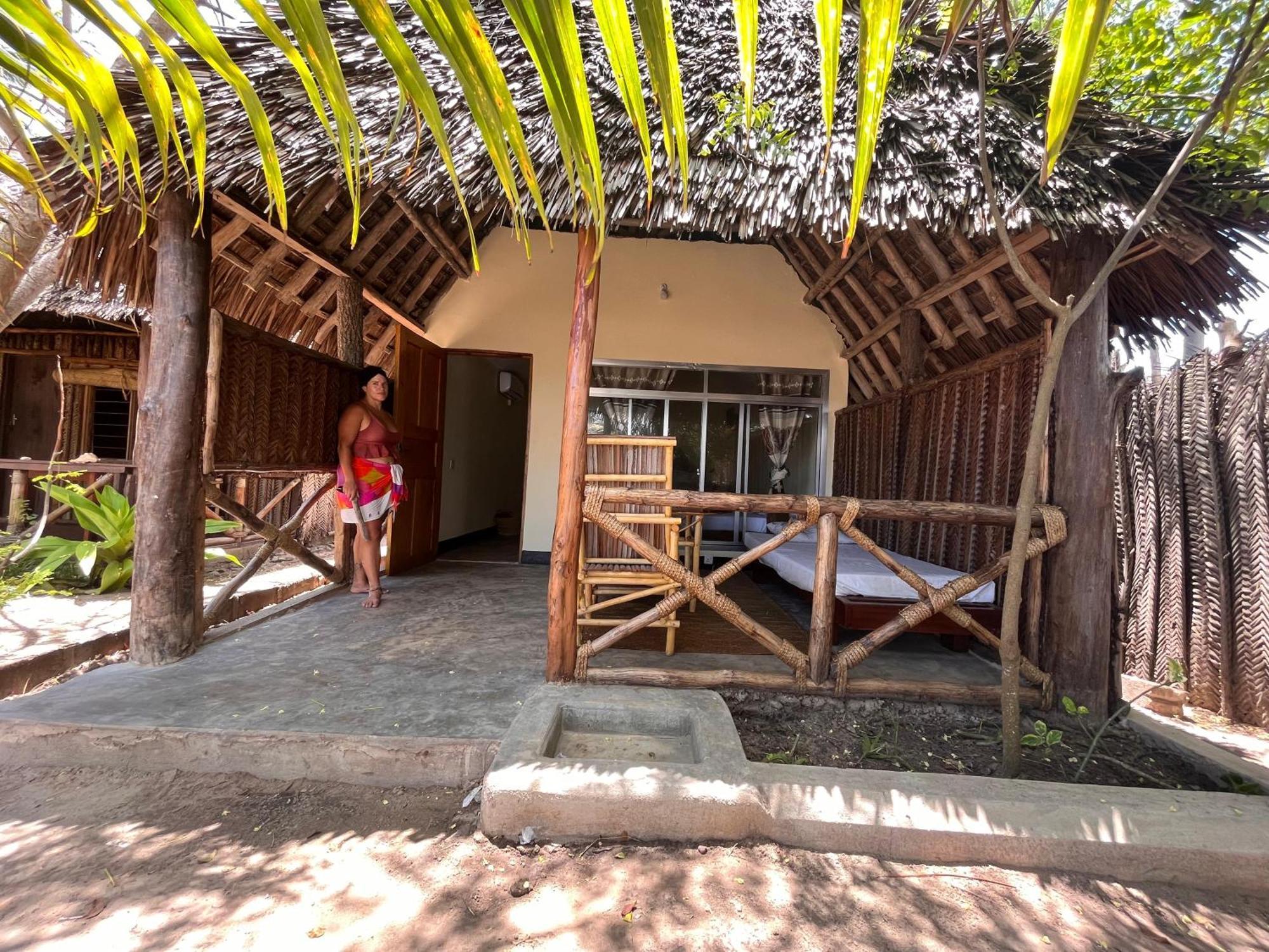Ushongo Beach Bandas Pangani Екстер'єр фото