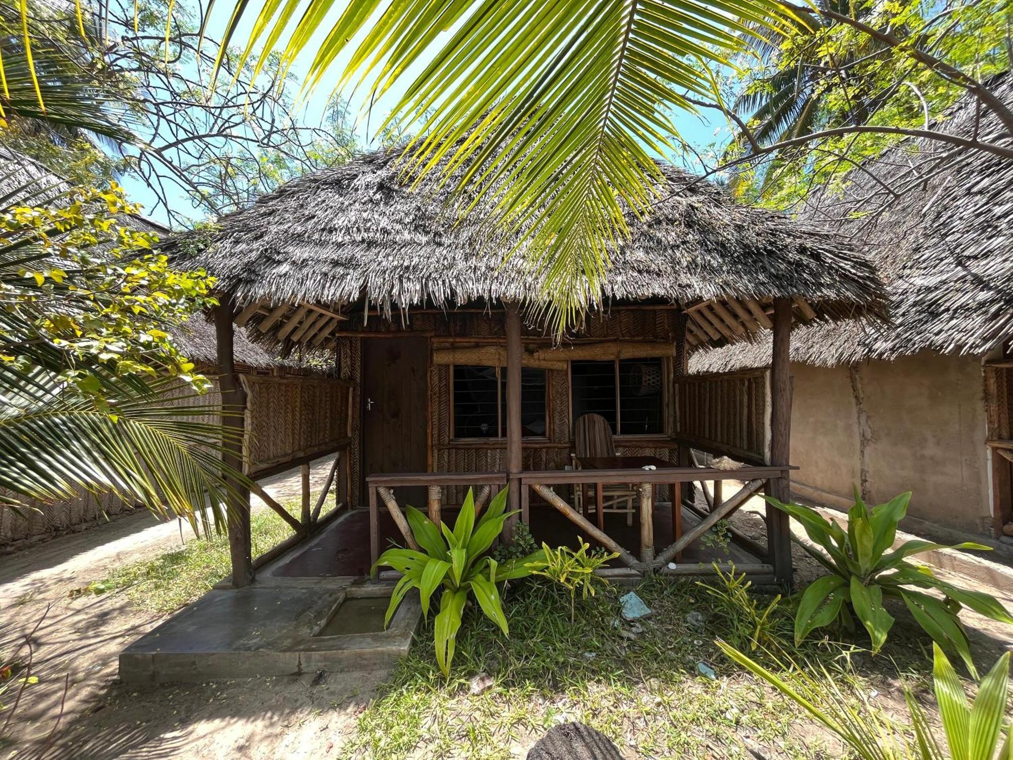 Вілла Ushongo Beach Bandas Pangani Екстер'єр фото